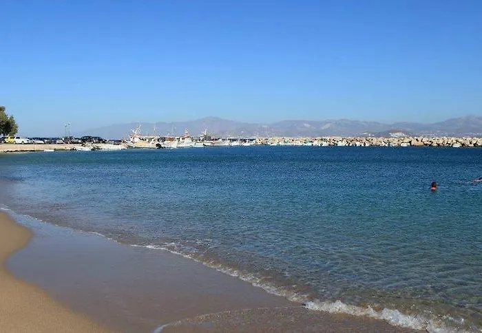 Aparthotel Fyrogenis Palace